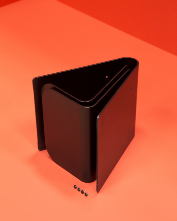 Tre Stool - Daphna Laurens