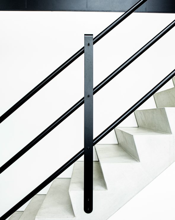 RC stair rails - Daphna Laurens